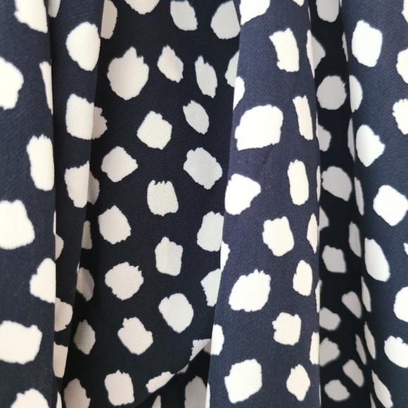 J. CREW Print Off Shoulder Top - Picture 7 of 11